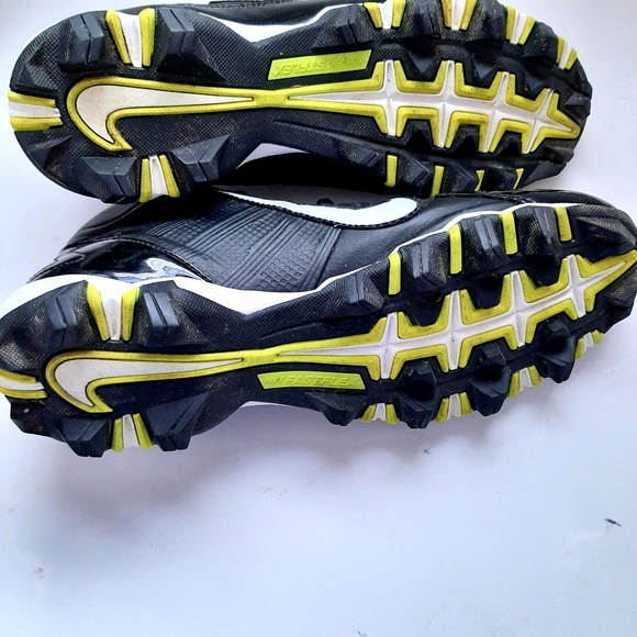 Alpha Shark Nike Shoes - Picture 6 of 7